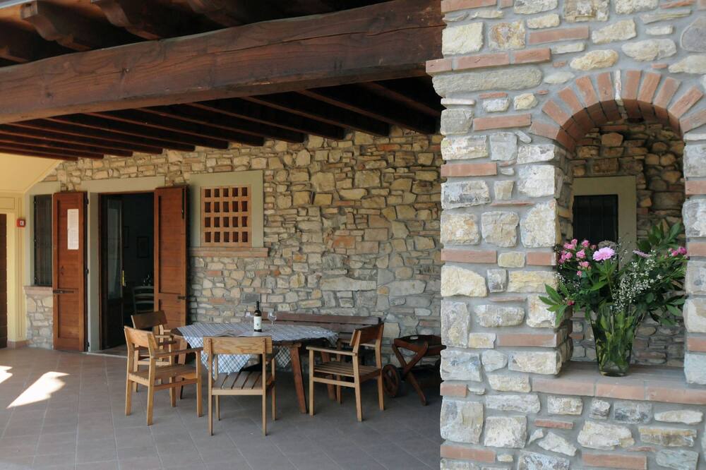 Photo of Patio Balcony in Monticelli Brusati