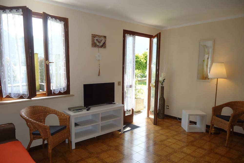 Photo of Livingroom in Idro