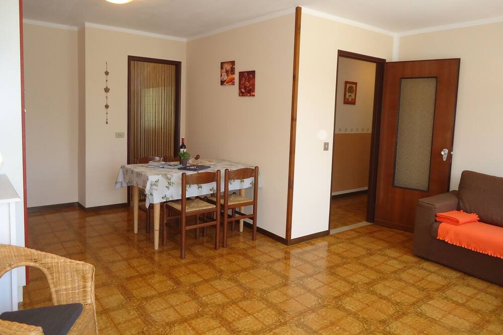 Photo of Livingroom in Idro
