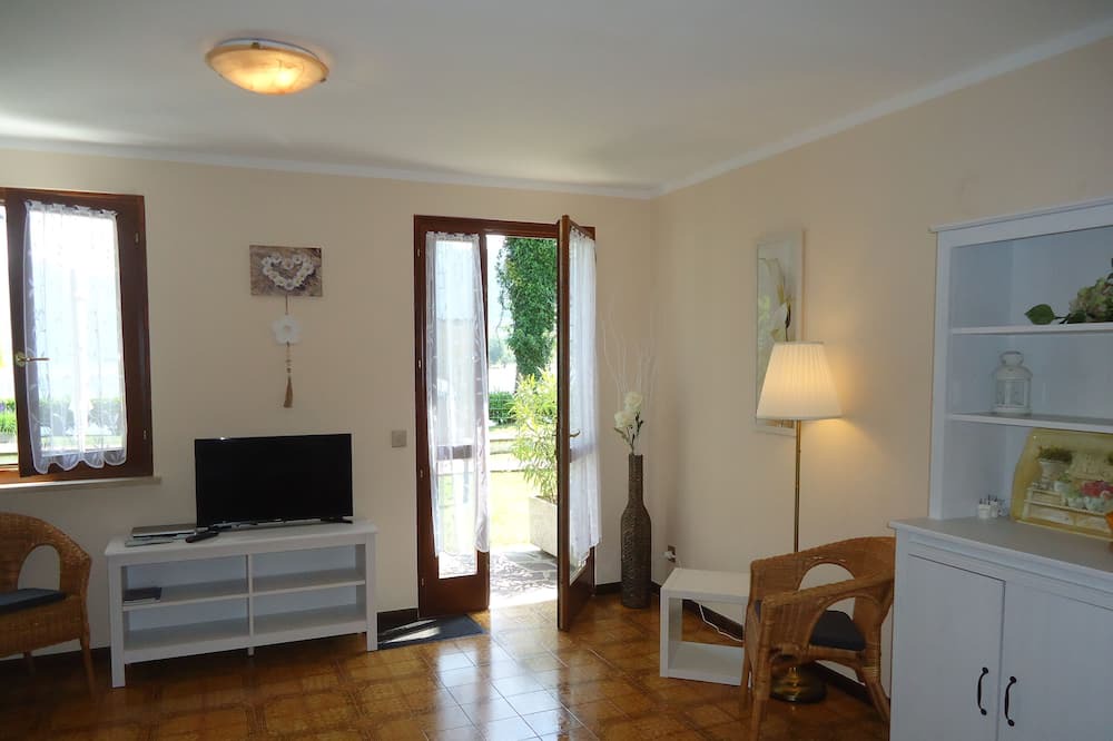 Photo of Livingroom in Idro