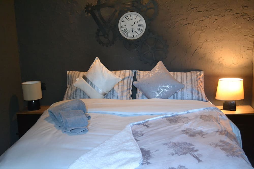 Photo of Bedroom in Acquabella