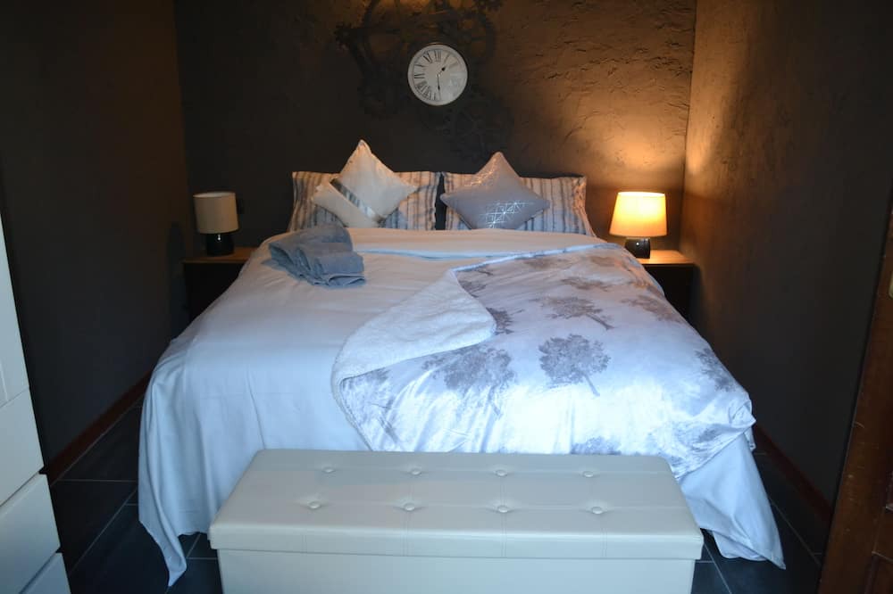 Photo of Bedroom in Acquabella