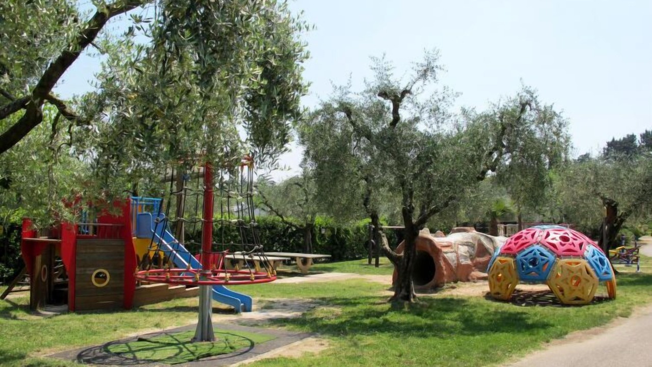 Photo of Others in Portese