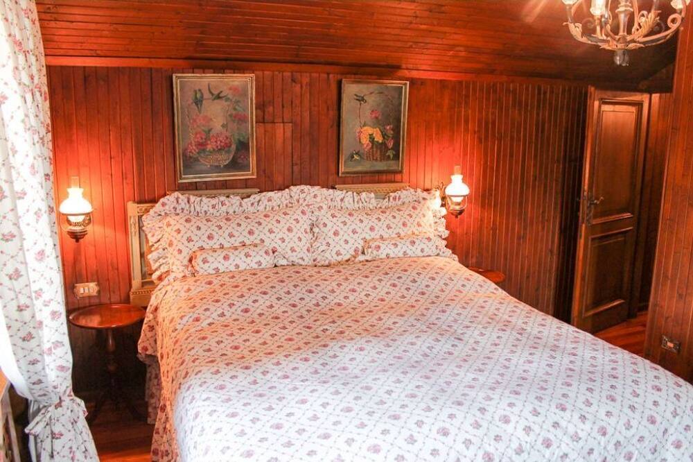 Photo of Bedroom in Naggio
