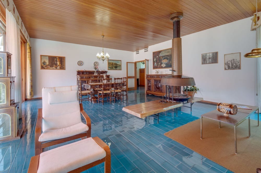 Photo of Livingroom in Sale Marasino