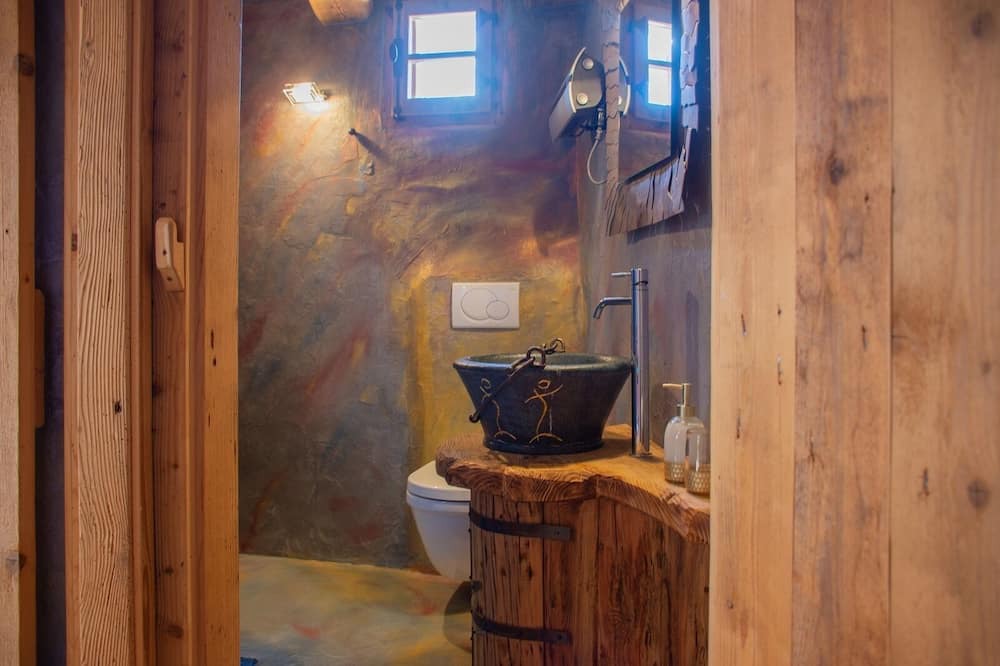 Photo of Bathroom in San Giacomo Filippo