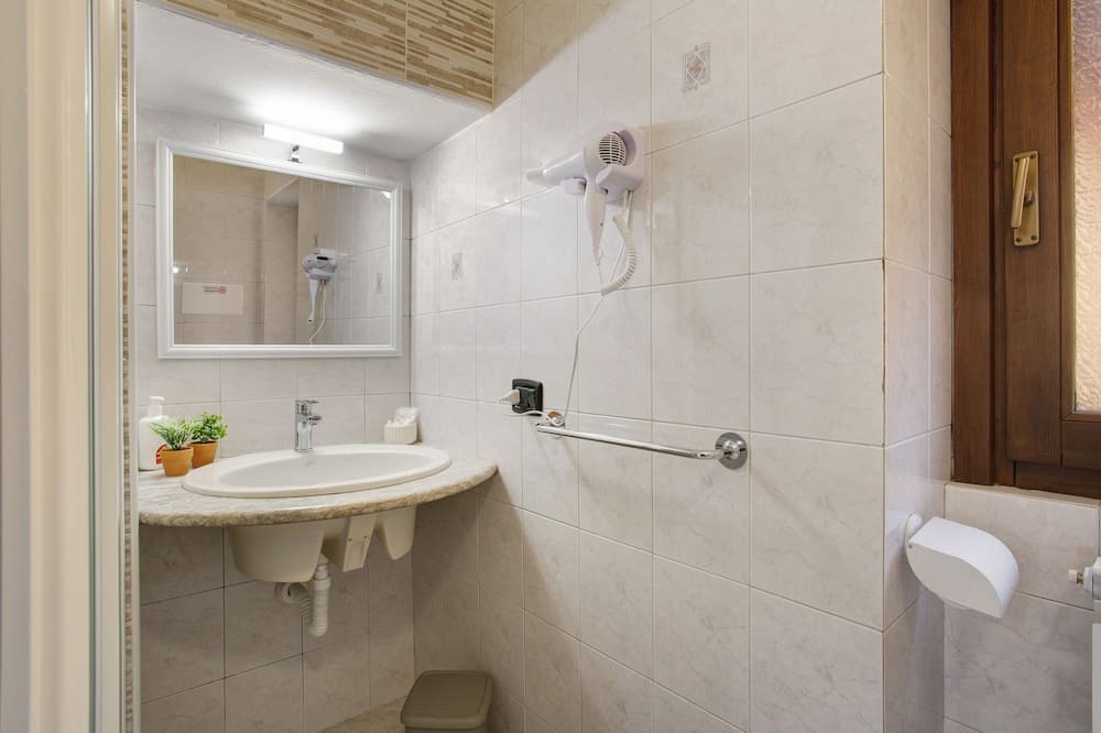 Photo of Bathroom in Pusiano