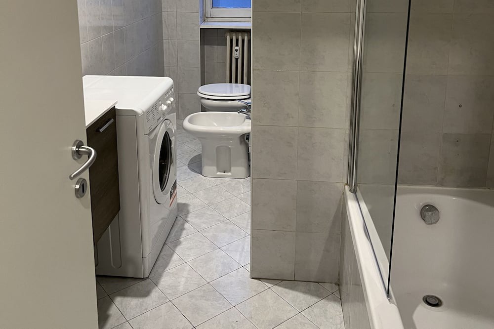 Photo of Bathroom in Central Station