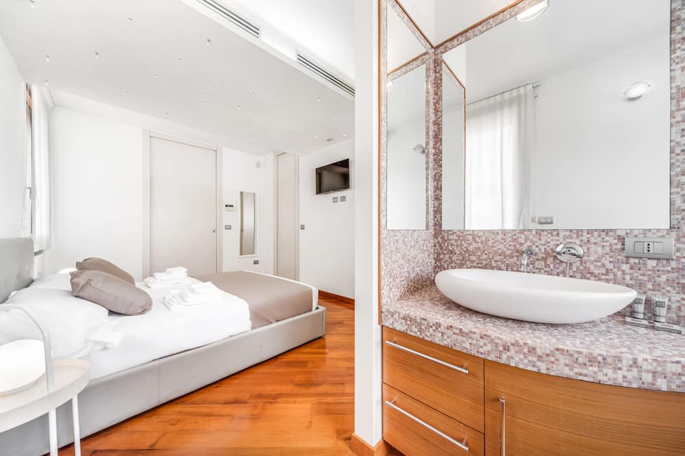 Photo of Bedroom in Calvairate