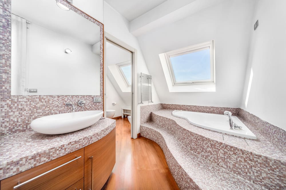 Photo of Bedroom in Calvairate