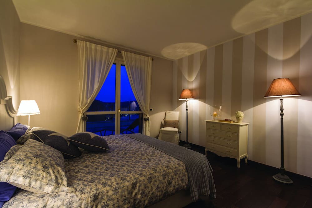 Photo of Bedroom in Como