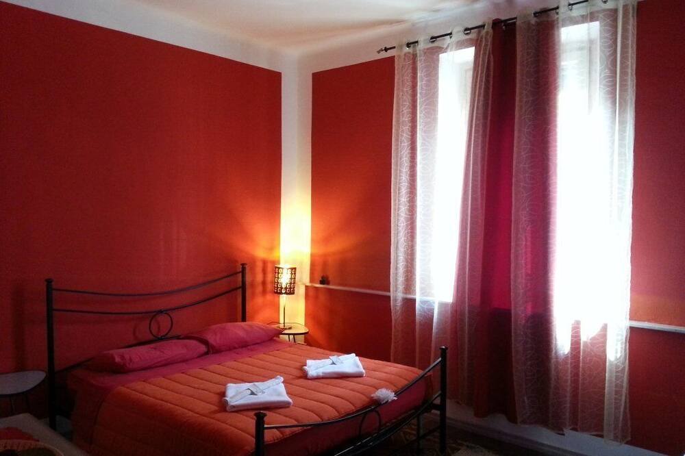 Photo of Bedroom in Rho