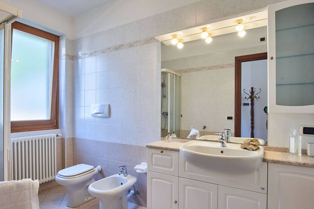 Photo of Bathroom in Dongo