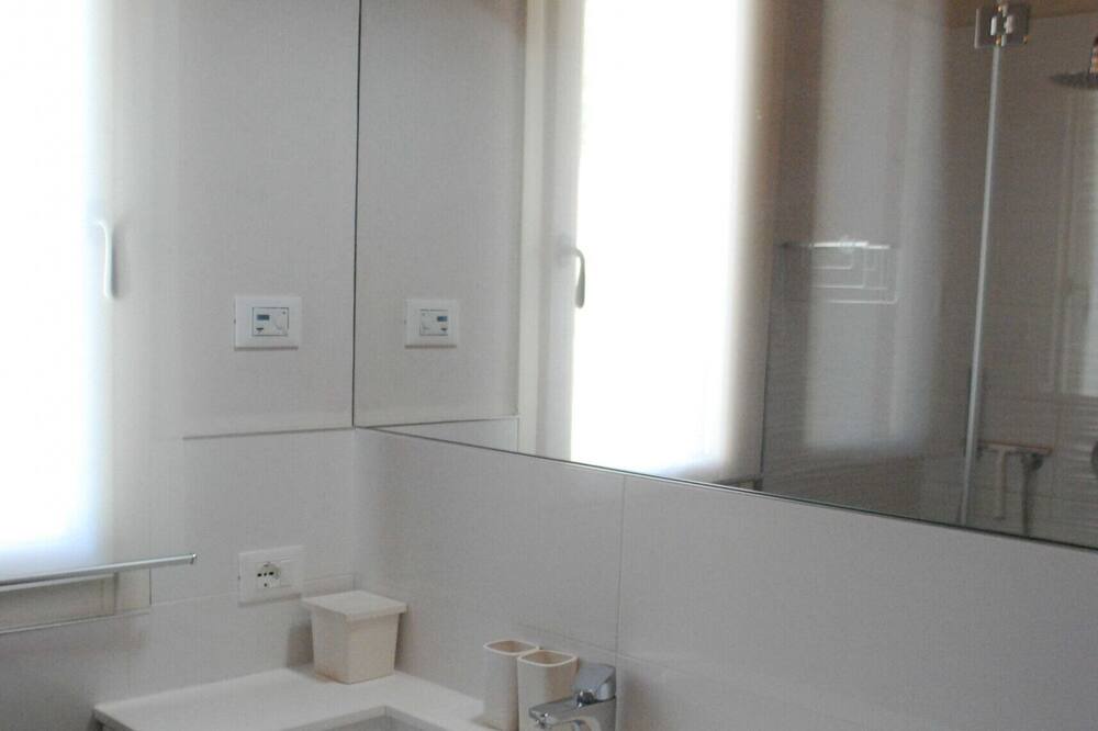 Photo of Bathroom in Gaino