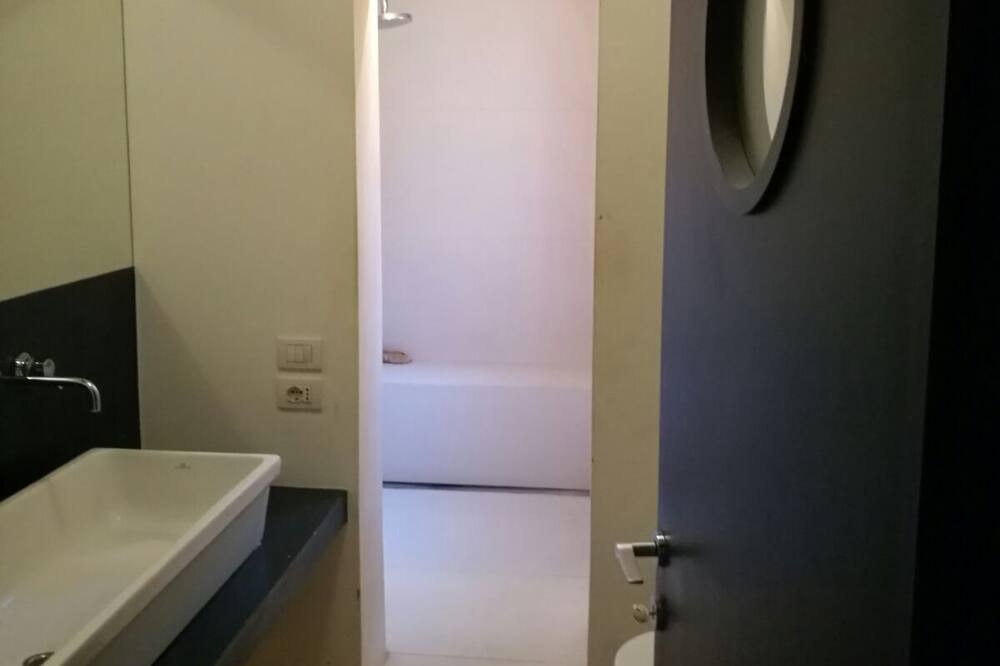 Photo of Bathroom in Bullona