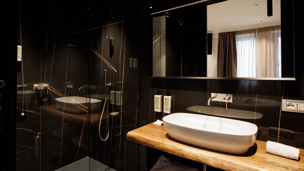 Photo of Bathroom in Scala