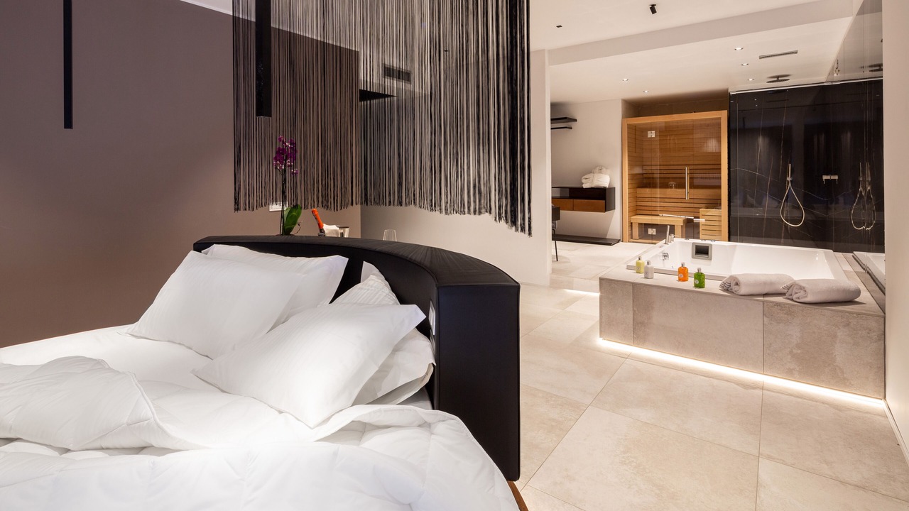 Photo of Bedroom in Scala