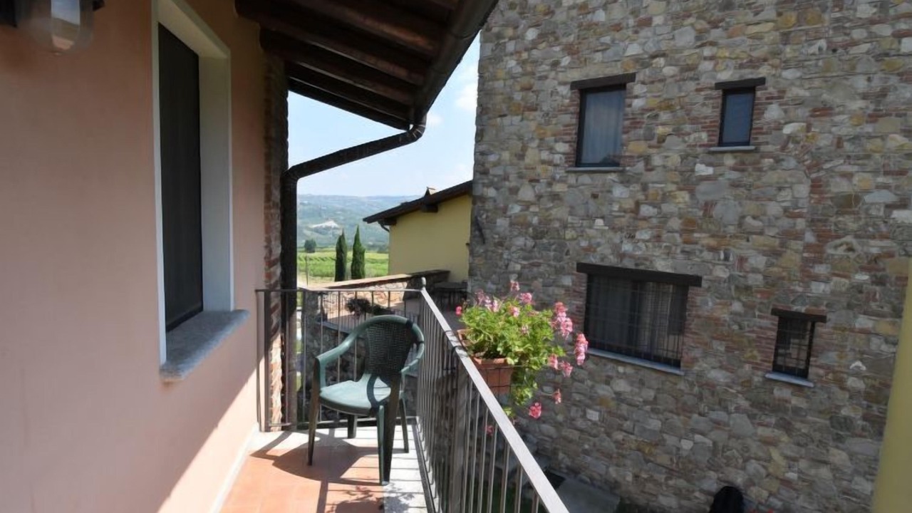 Photo of Outdoor in Castana