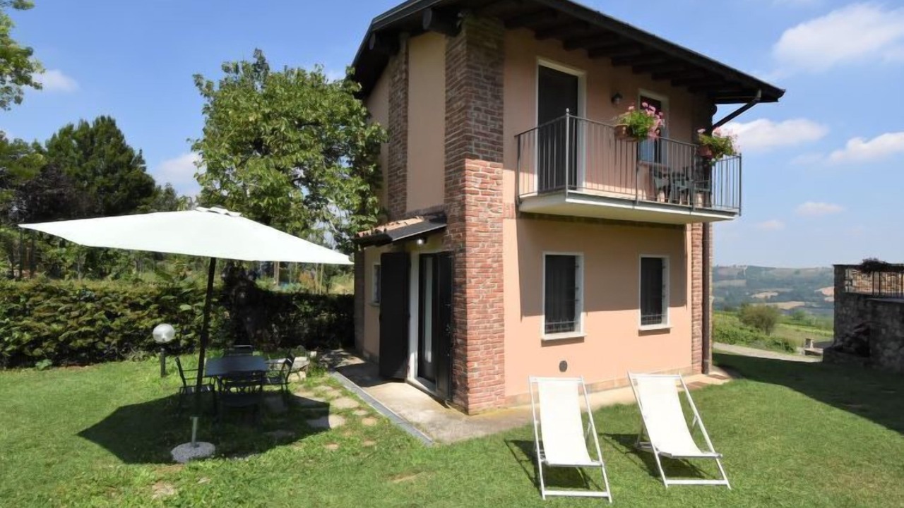Photo of Outdoor in Castana