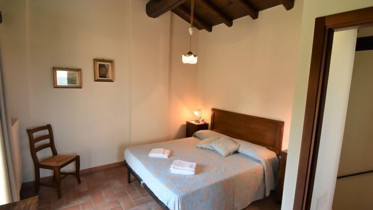 Photo of Bedroom in Castana