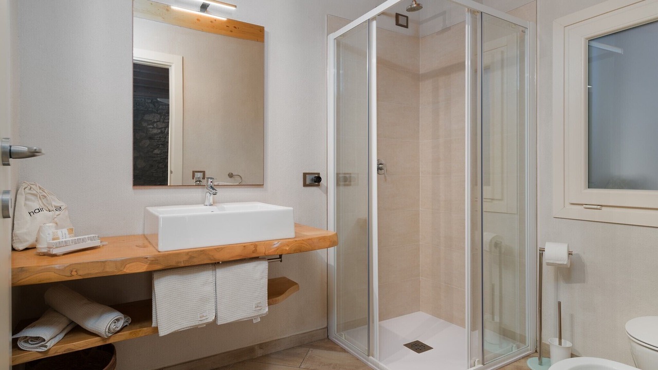 Photo of Bathroom in Roina