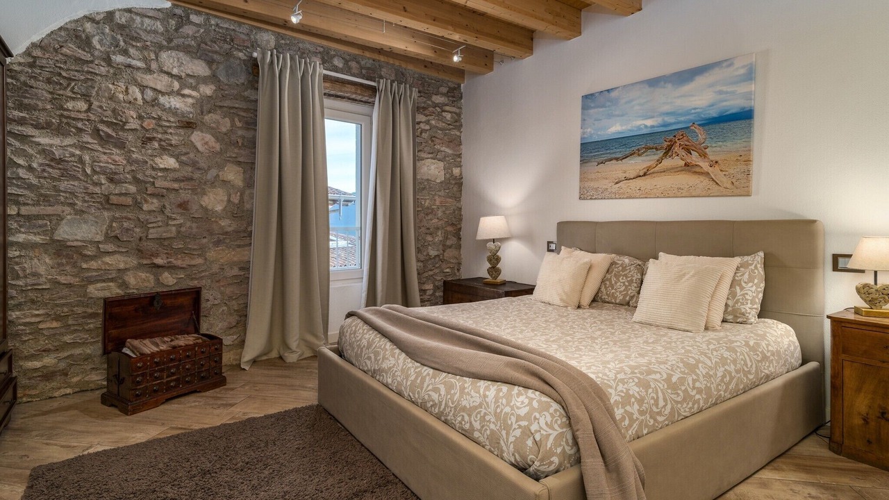 Photo of Bedroom in Roina