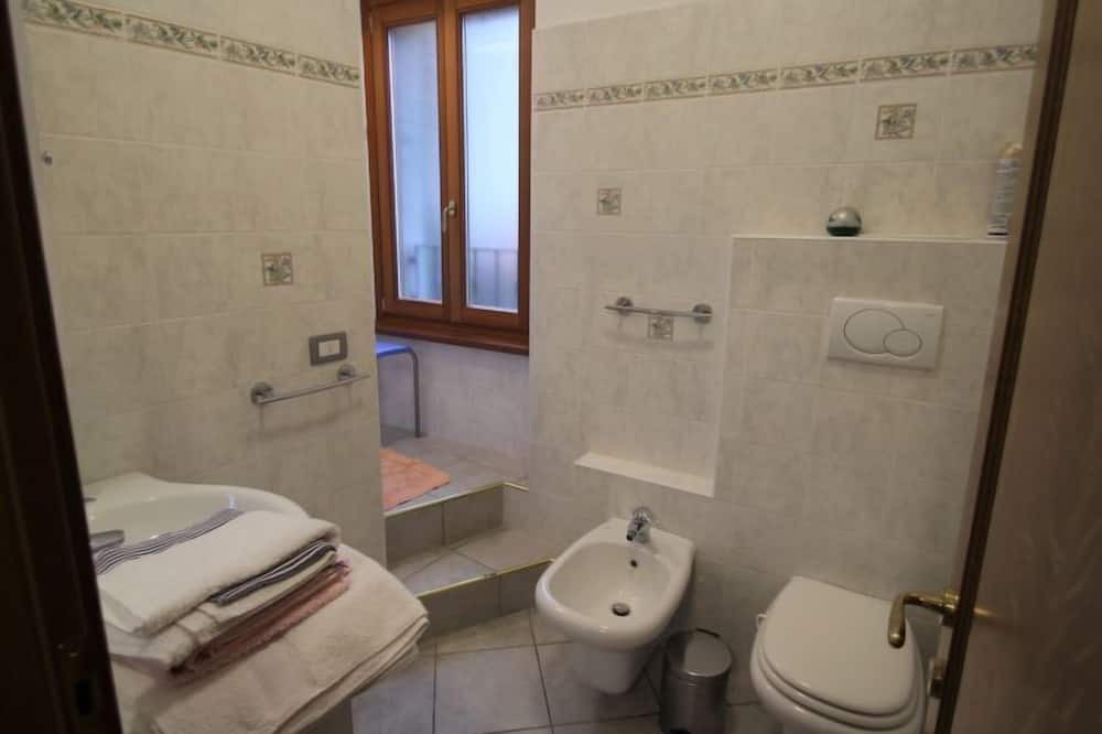 Photo of Bathroom in Vignola