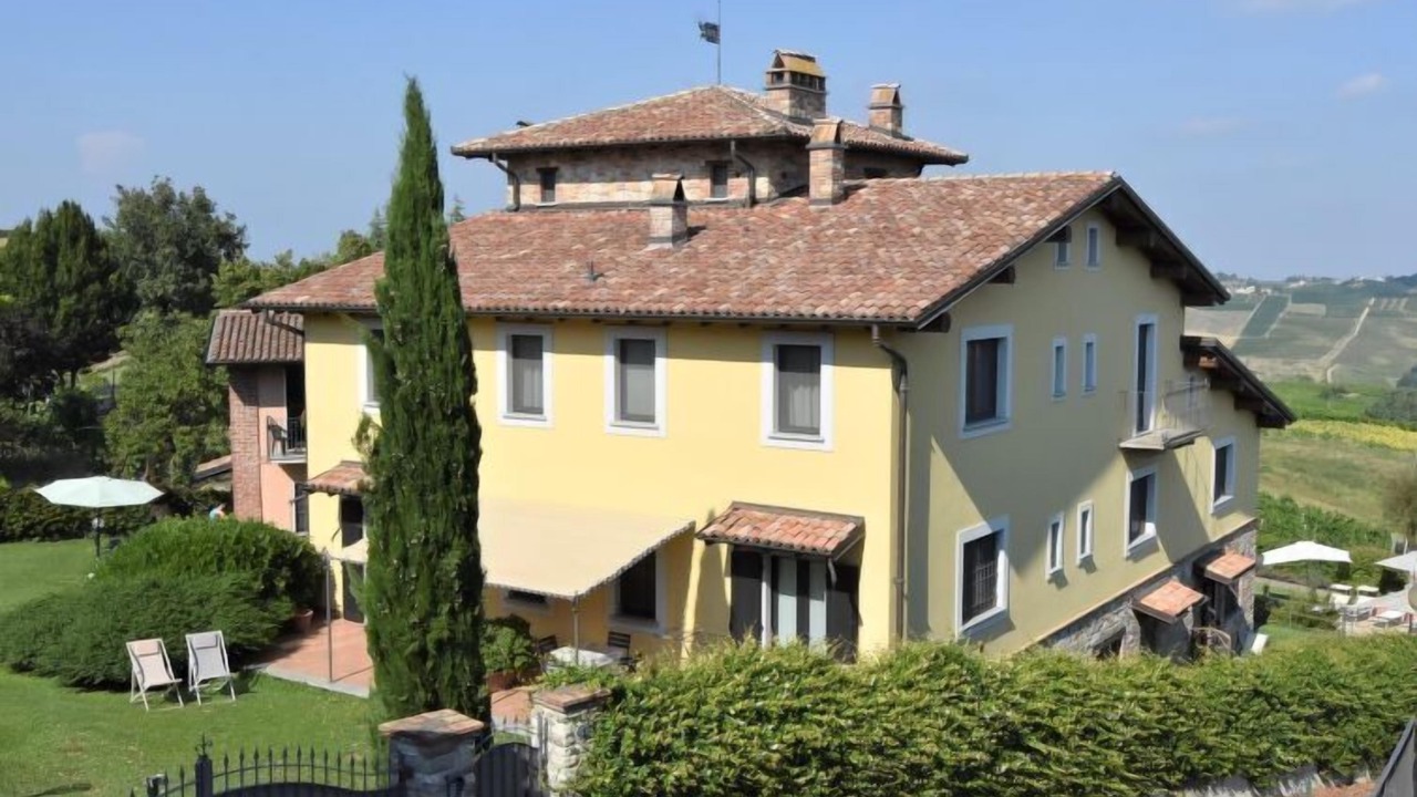 Photo of Outdoor in Castana