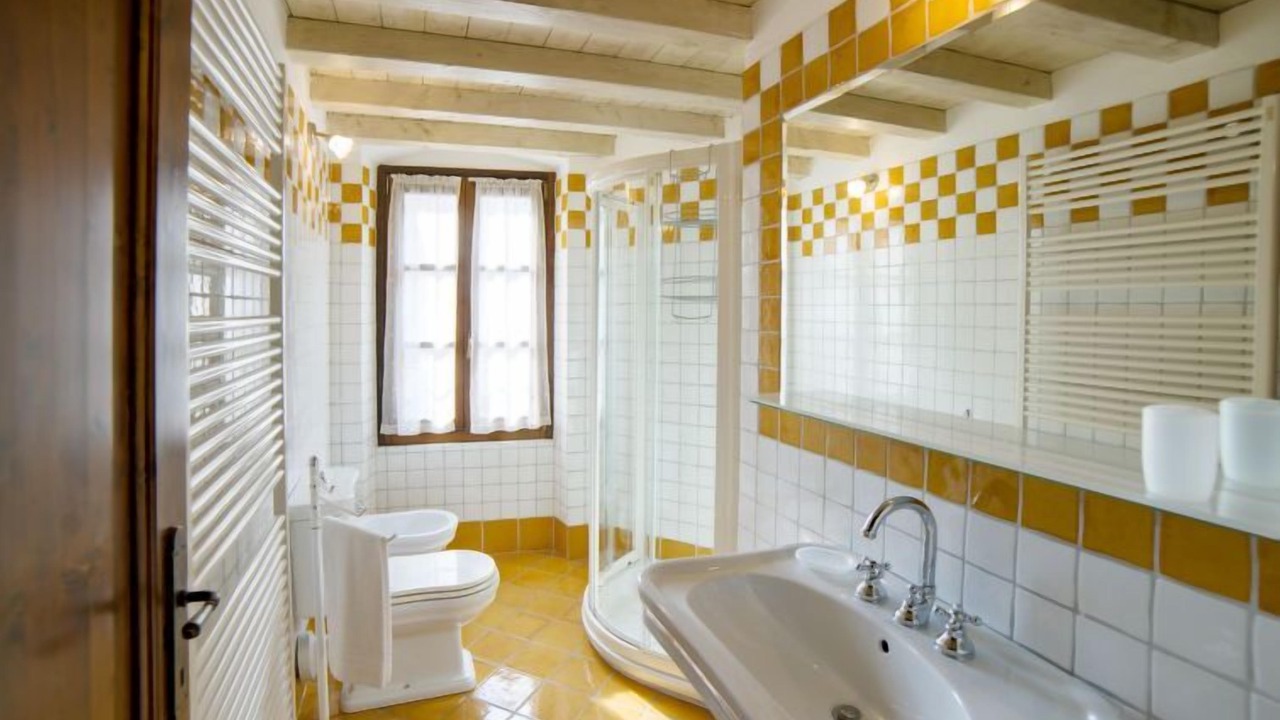 Photo of Bathroom in Toscolano Maderno