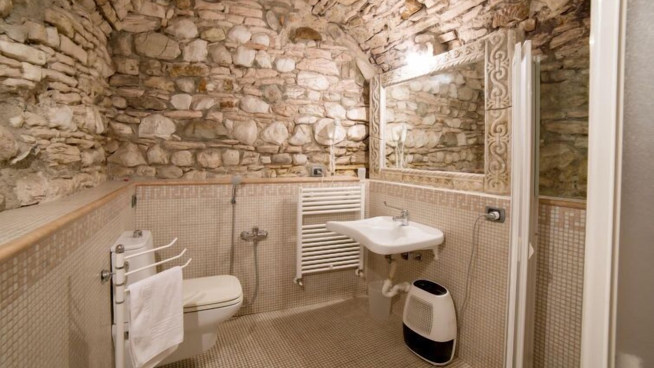 Photo of Bathroom in Toscolano Maderno