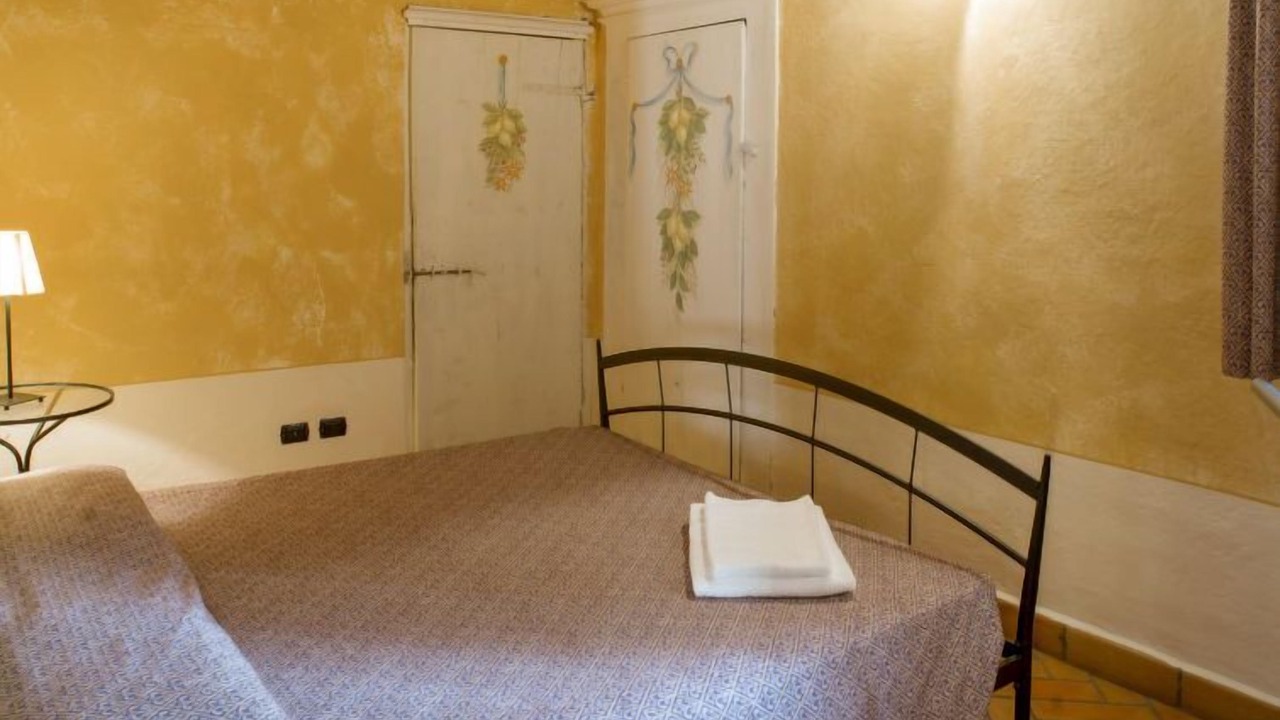 Photo of Bedroom in Toscolano Maderno