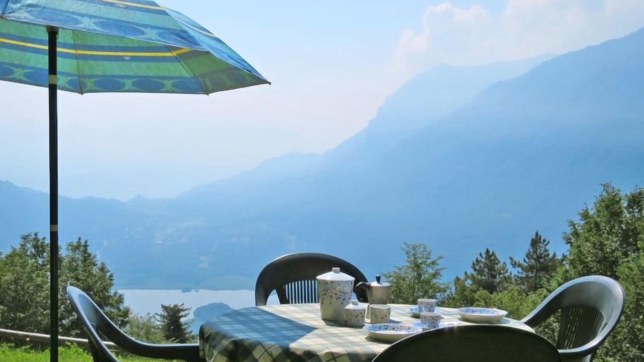 Photo of Outdoor in Corrido