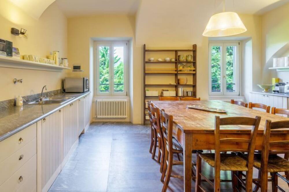 Photo of Kitchen in Porto Valtravaglia
