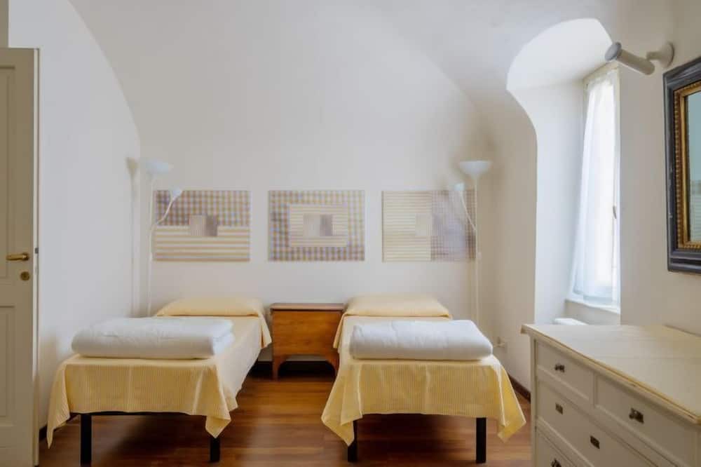 Photo of Bedroom in Porto Valtravaglia