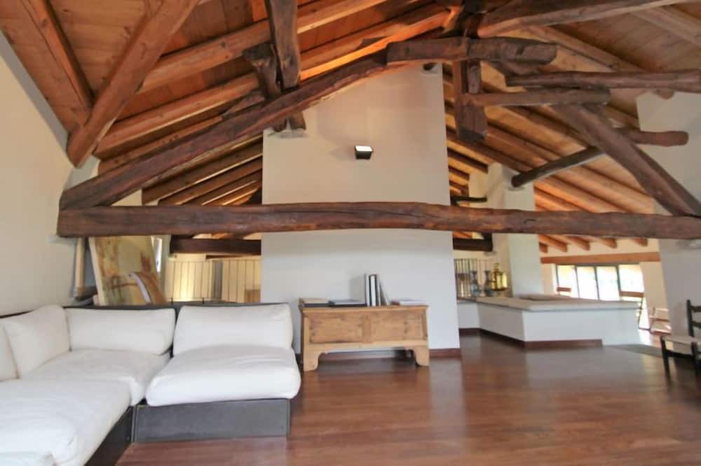 Photo of Livingroom in Porto Valtravaglia