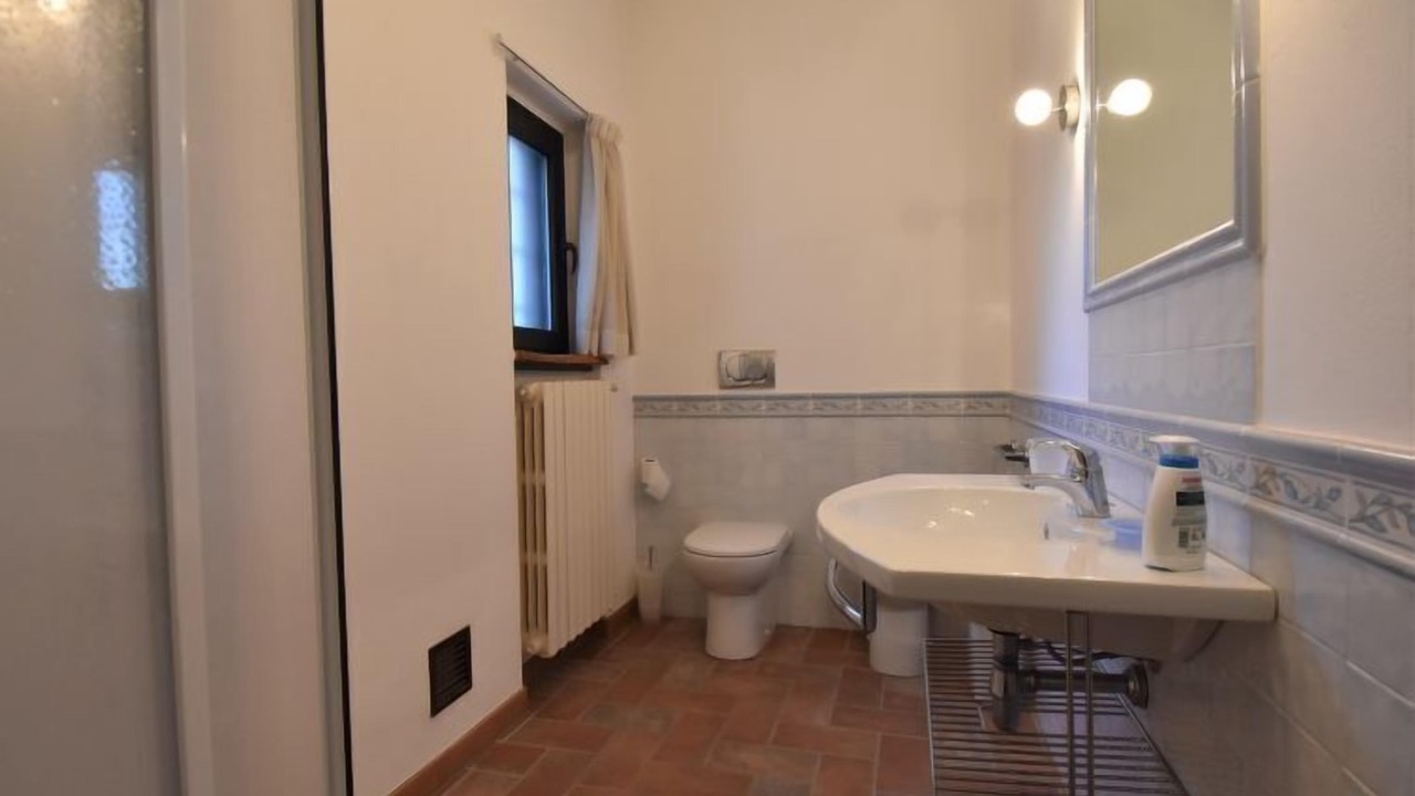 Photo of Bathroom in Castana