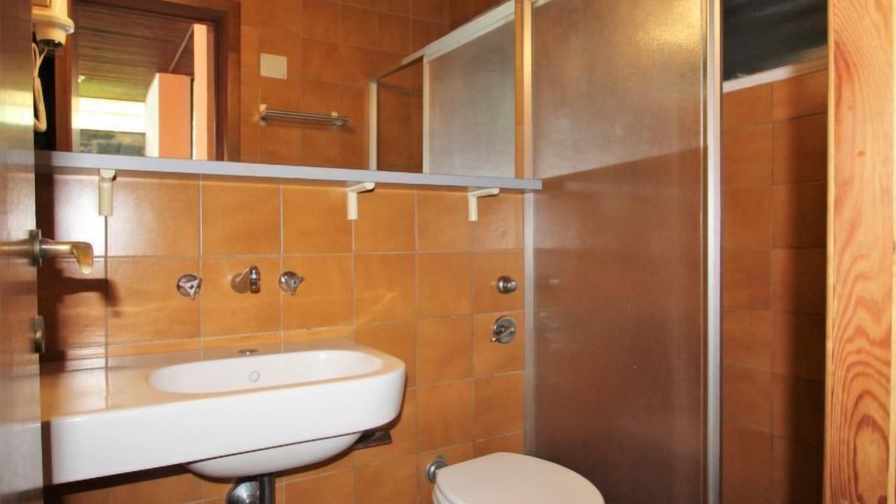Photo of Bathroom in Faggeto Lario