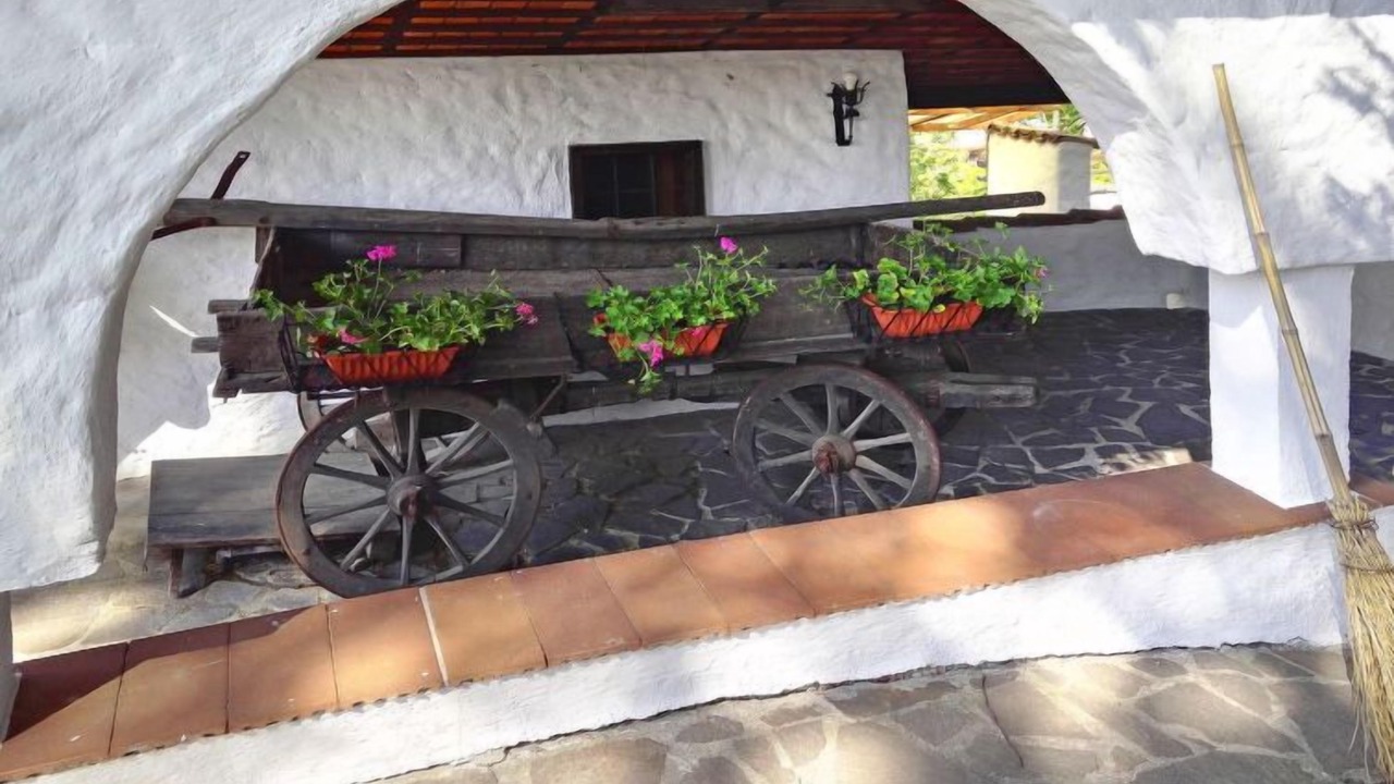 Photo of Outdoor in Arolo