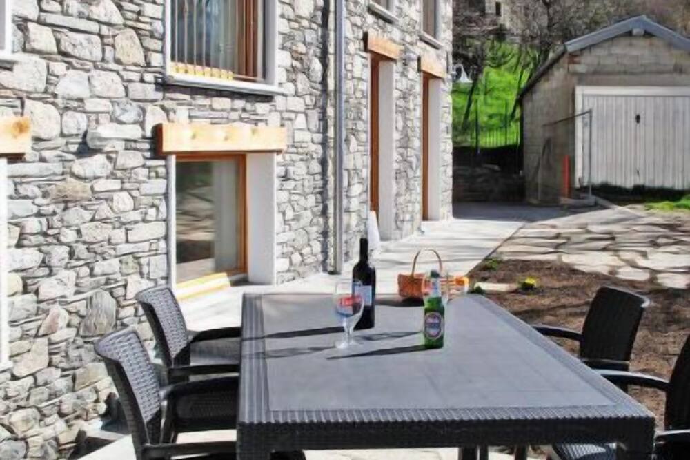 Photo of Patio Balcony in Travisa