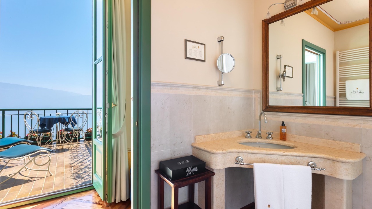 Photo of Bathroom in Navazzo