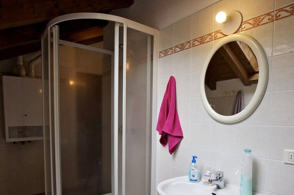 Photo of Bathroom in Tronzano Lago Maggiore