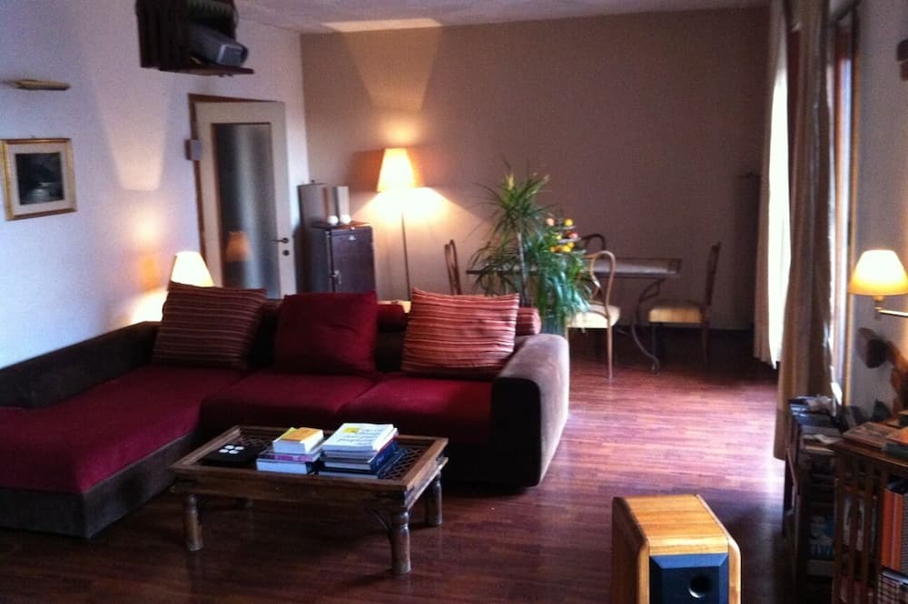 Photo of Livingroom in Corsico