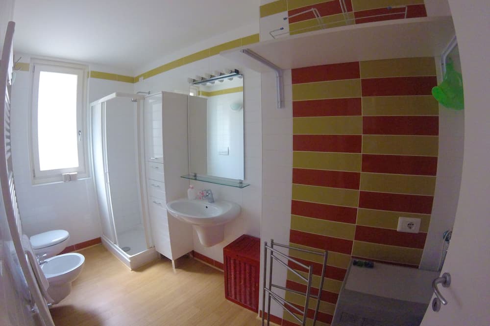 Photo of Bathroom in Argegno