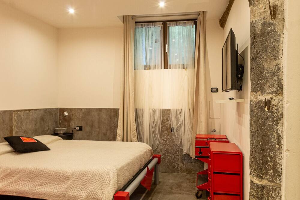 Photo of Bedroom in Mandello del Lario