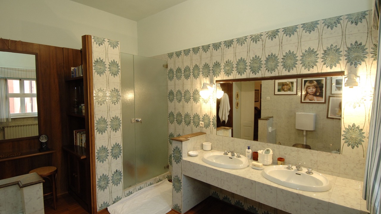 Photo of Bathroom in Old Town