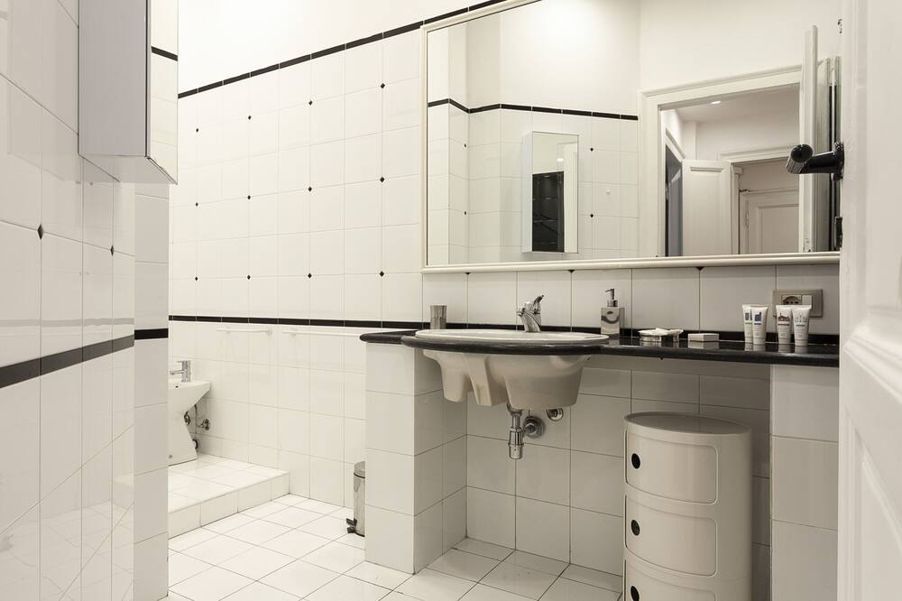 Photo of Bathroom in Carrobbio
