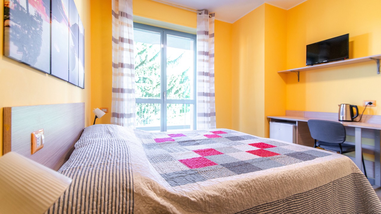 Photo of Bedroom in Como