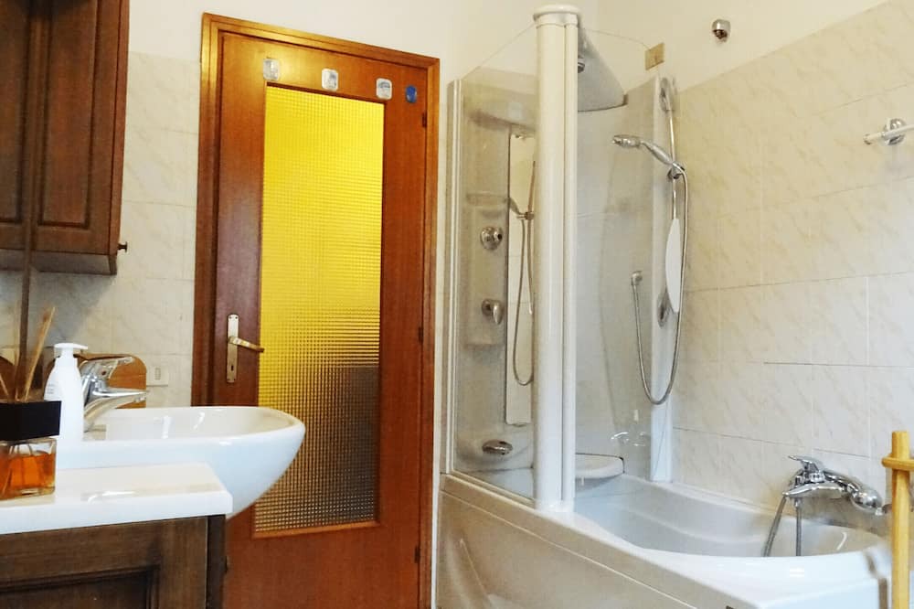Photo of Bathroom in Villa d'Ogna