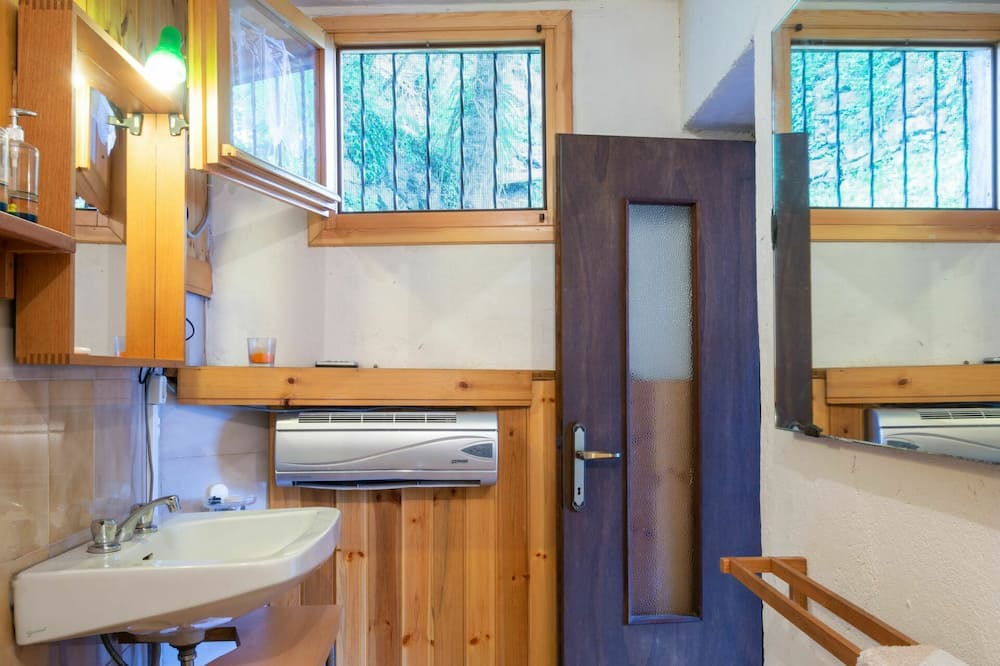 Photo of Bathroom in Dongo
