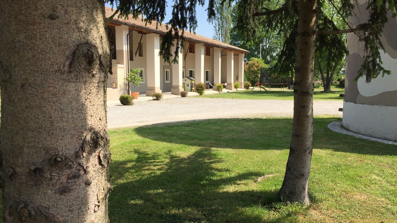 Photo of Outdoor in Asola
